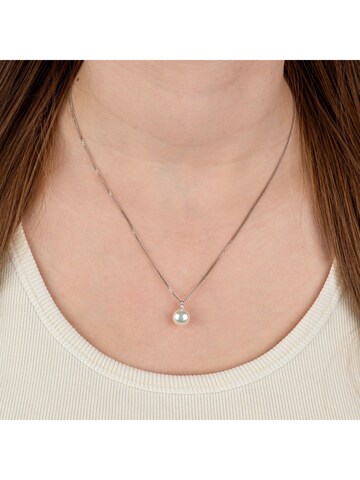 Orolino Necklace in White: front
