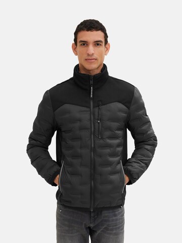 TOM TAILOR - Chaqueta de entretiempo en negro: frente