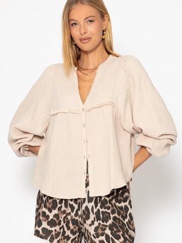 SASSYCLASSY Blouse in Beige