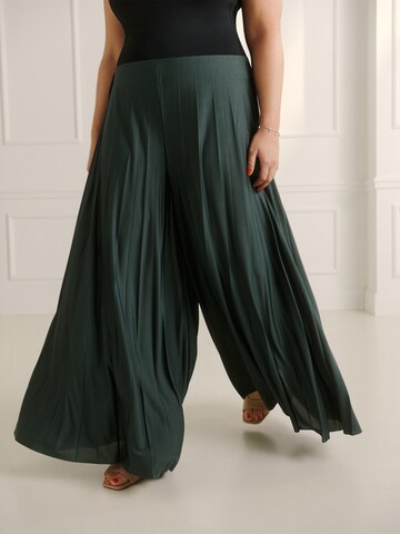 Guido Maria Kretschmer Curvy Wide Leg Hose 'Samantha' in Grau