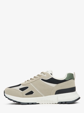 ES8 Sneaker low '90-3-04'‌ in Beige