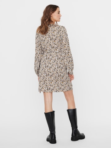 Robe 'Isa' VERO MODA en mélange de couleurs