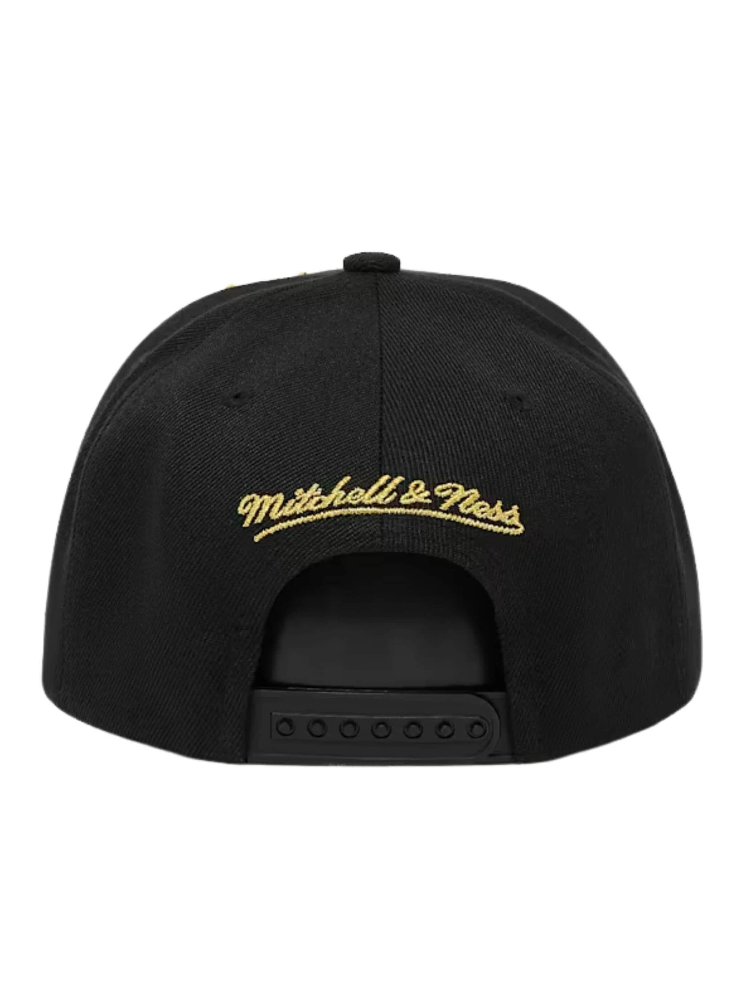 Cappello da baseball 'Gorra mitchell & ness negra bulls pined gold pro' di Mitchell & Ness in nero