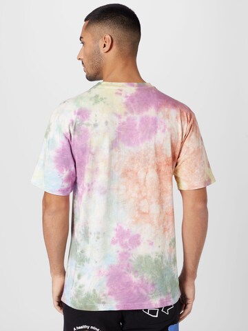 T-Shirt 'Digital Peace' MARKET en mélange de couleurs