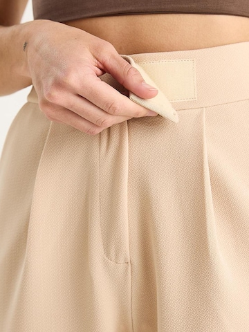 Bianco Lucci Wide leg Bandplooibroek in Beige