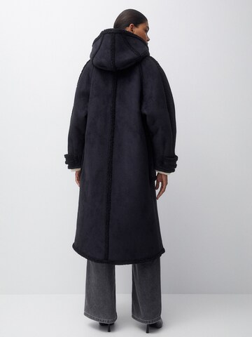 Pull&Bear Winter coat in Black