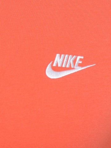 Nike Sportswear Regular fit Póló 'CLUB' - piros