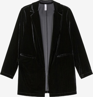 SHEEGO Blazer in Black: front