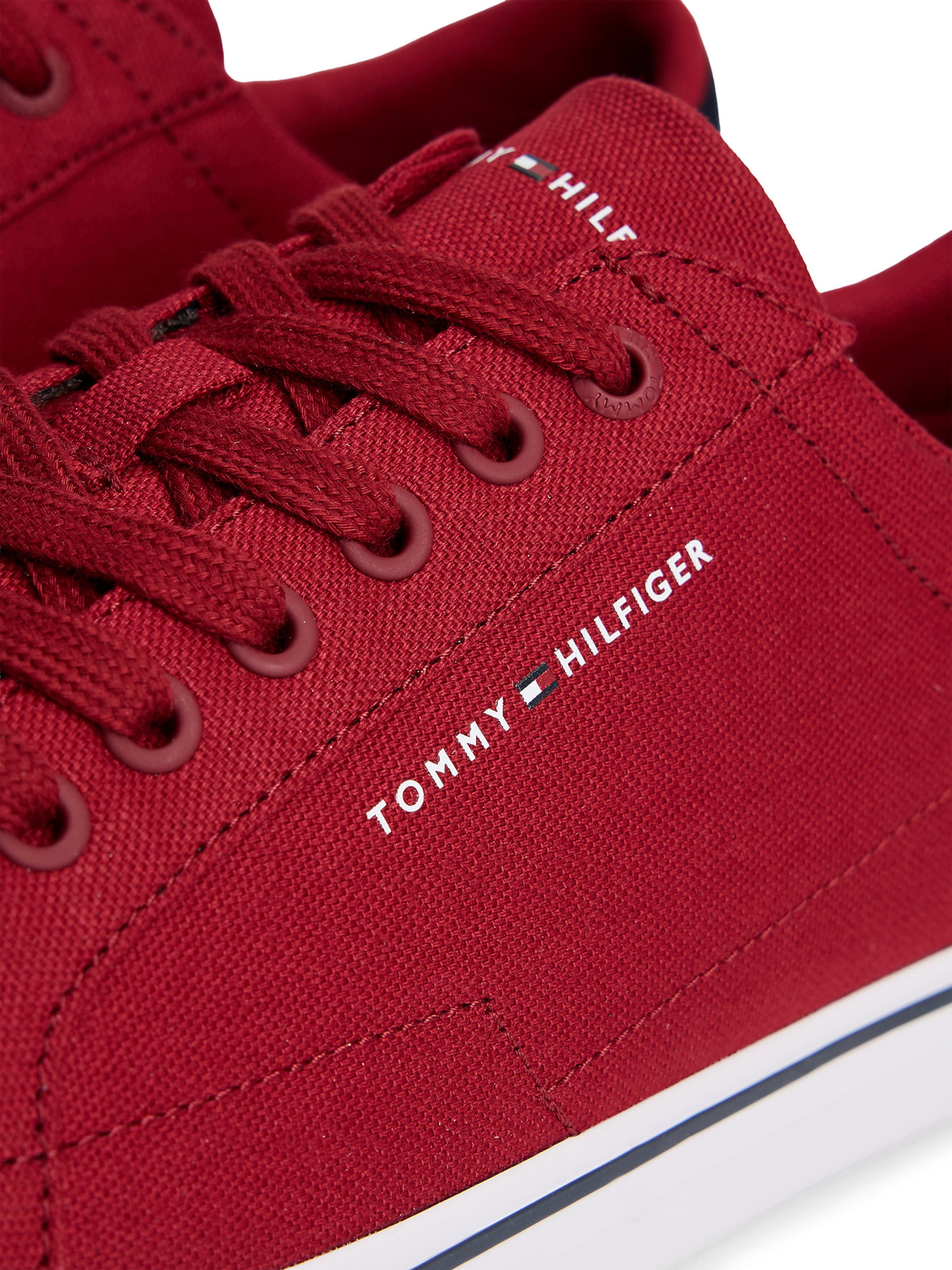 Baskets basses TOMMY HILFIGER en rouge