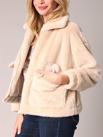 Veste d’hiver 'Rusalka' Deeluxe en beige