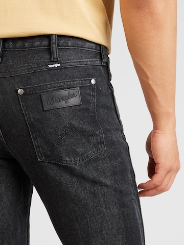 Coupe slim Jean 'LARSTON' WRANGLER en noir