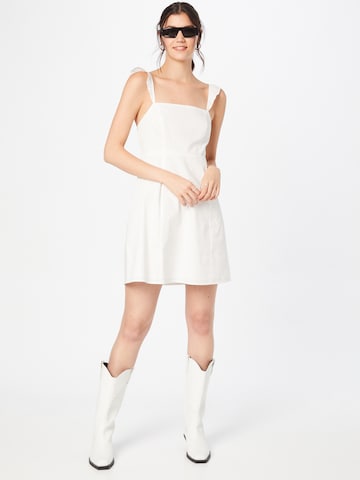 ABOUT YOU Limited - Vestido 'Kili' en blanco