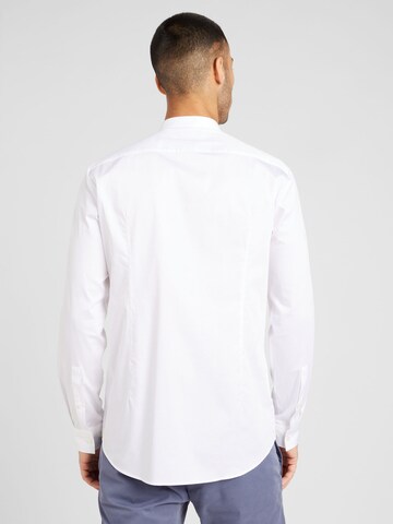 Coupe regular Chemise 'Kaleb' HUGO en blanc