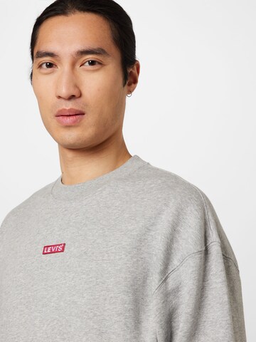 LEVI'S ® Sweatshirt 'Relaxed Baby Tab Crew' in Grau