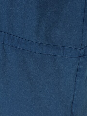 Mamalicious Curve Shirt 'VIKA' in Blauw