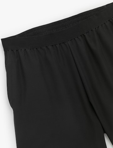 Koton Regular Pants in Black