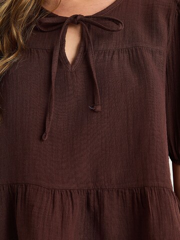 Bianco Lucci - Blusa em castanho