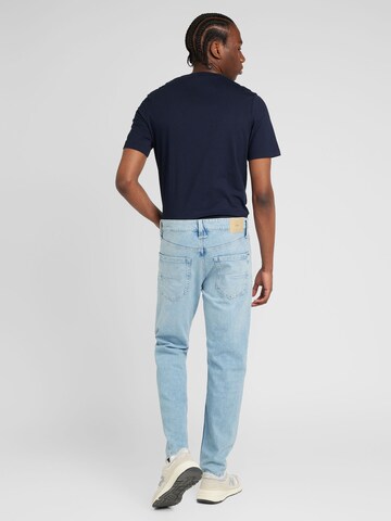 s.Oliver Tapered Jeans i blå