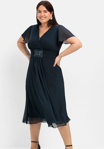 Robe de cocktail SHEEGO en bleu : devant