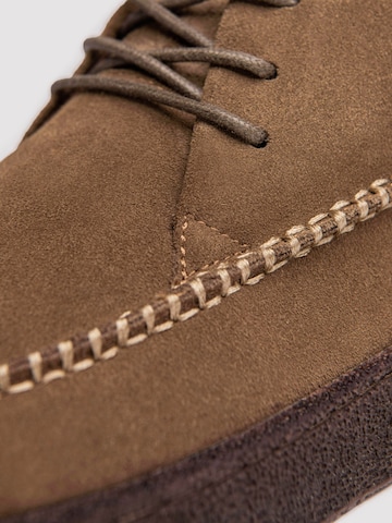 Ombre - Botas con cordones en beige