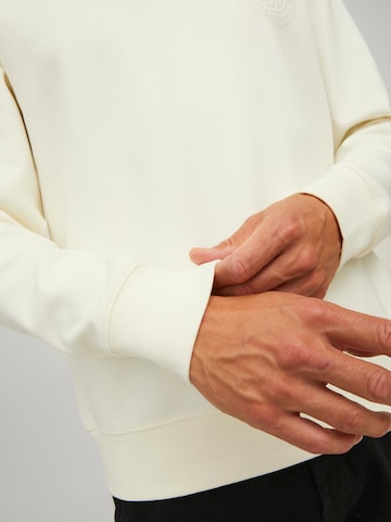 R.D.D. ROYAL DENIM DIVISION Bluzka sportowa 'DEAN' w kolorze biały