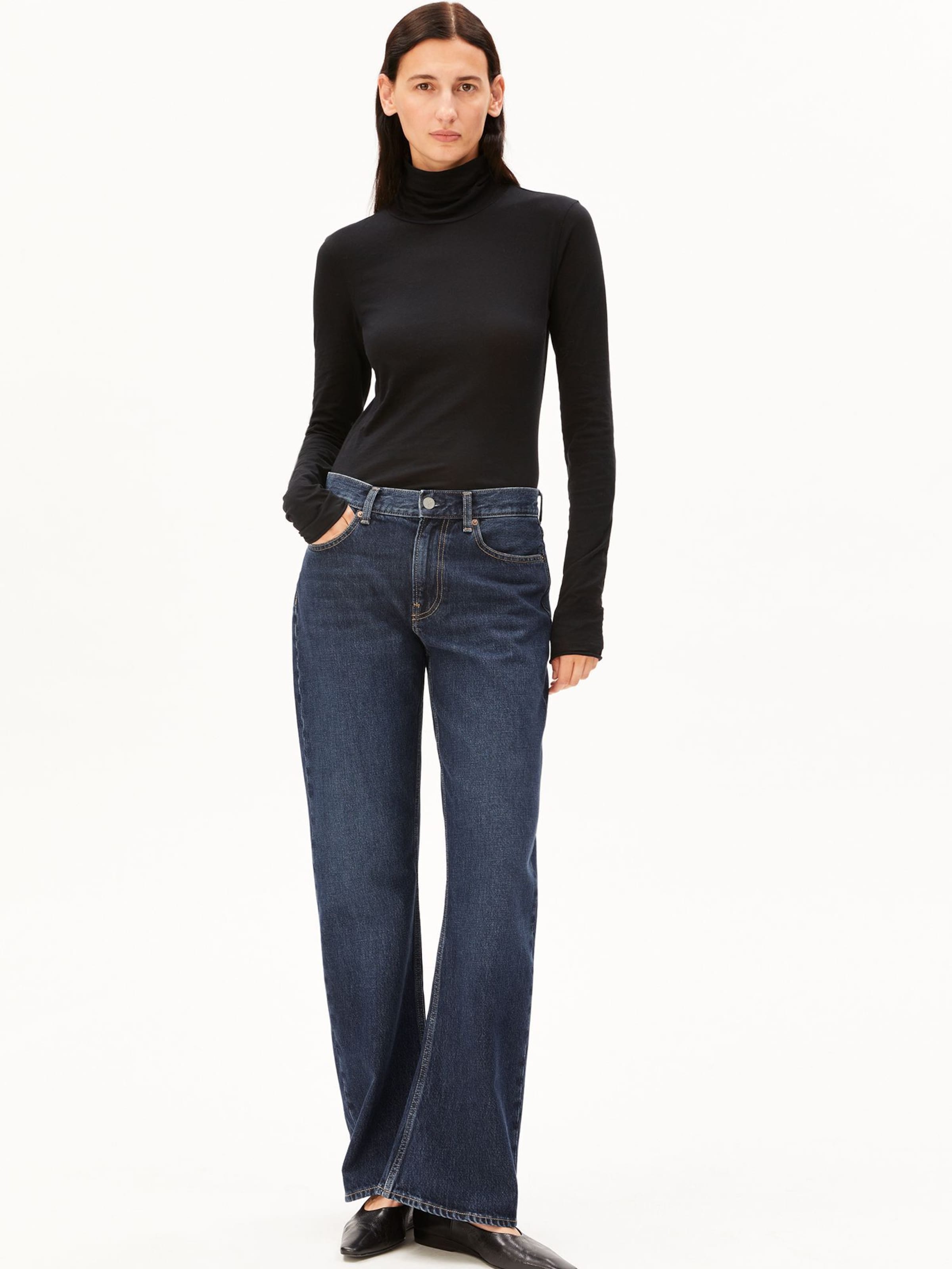 ARMEDANGELS Regular Jeans 'AAKY' in Blauw: voorkant