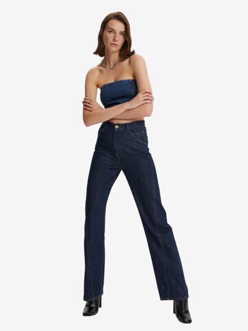 NOCTURNE Regular Jeans in Blau