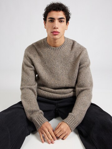 Pull-over 'FUZZY PERFECT' Abercrombie & Fitch en beige : devant