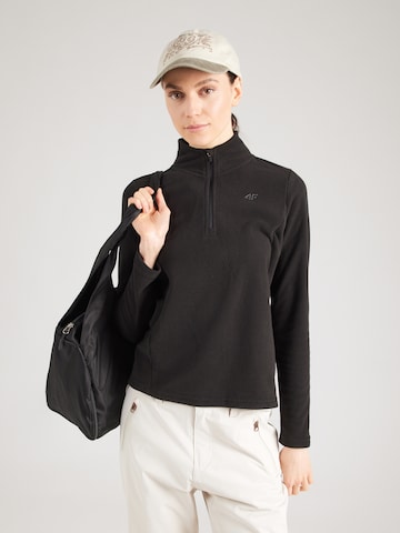 4F Спортен пуловер в черно: отпред