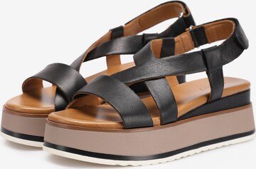 INUOVO Sandals in Black