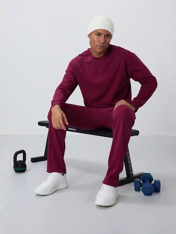 Tommy Life Sweatsuit in Red