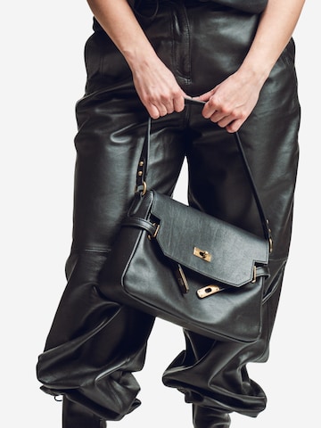 Latalia Shoulder bag 'Enna' in Black