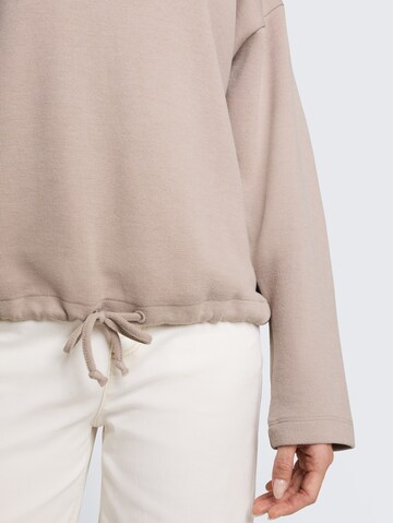 TOM TAILOR DENIM Sweatshirt in Beige