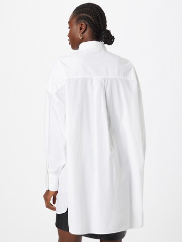 WEEKDAY Bluza | bela barva