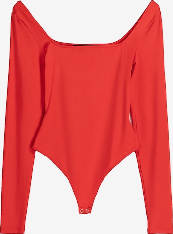 Bershka Shirt body in Rood: voorkant