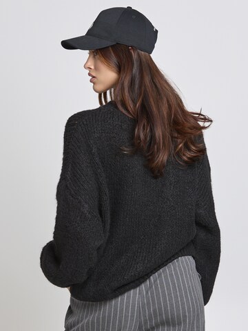 Lilavie Strickpullover ' Peggii ' in Schwarz