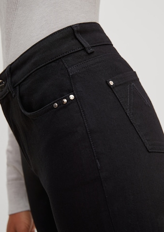 COMMA Slimfit Jeans in Zwart