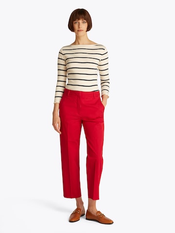 regular Pantaloni chino di TOMMY HILFIGER in rosso