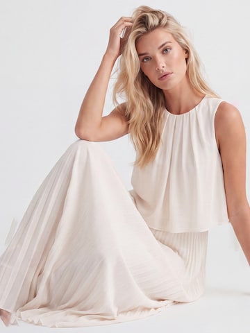APART Evening Dress in White