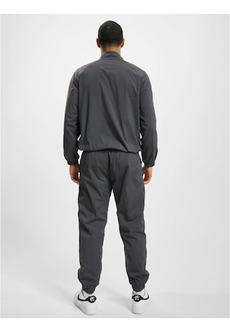 DEF - Ropa para correr en gris