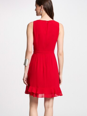 Rochie de la Morgan pe roșu