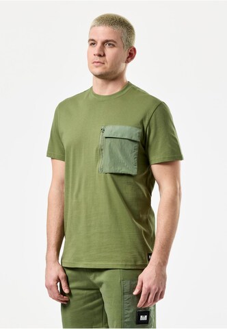 Weekend Offender T-Shirt 'Takaji' in Grün: Vorderseite
