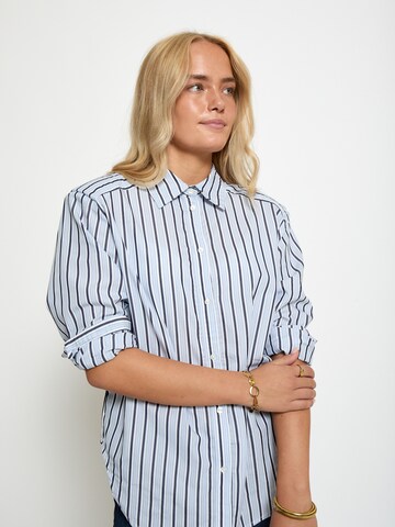 Maglietta 'Jenina ' di minus in blu