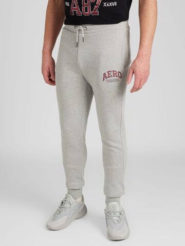 Effilé Pantalon de sport AÉROPOSTALE en gris : devant