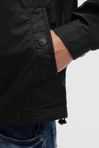 CAMP DAVID Between-Season Jacket in Black