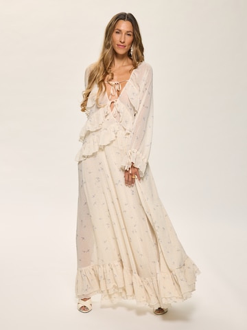 Abito di Kamila Šikl in beige: frontale