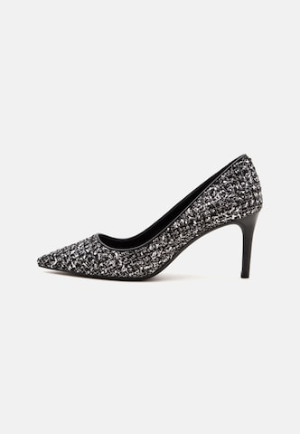 MICHAEL Michael Kors - Sapatos de salto 'ALINA FLEX' em preto: frente