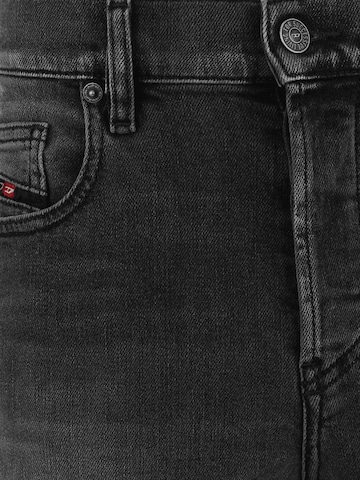 DIESEL Regular Jeans 'Viker' in Schwarz