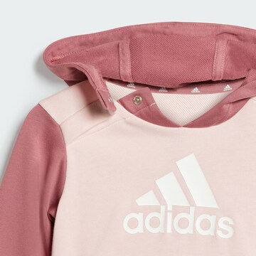 ADIDAS SPORTSWEAR Tepláková souprava 'Essentials' – šedá