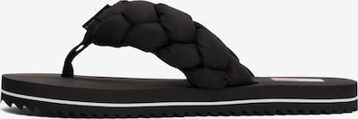 Šlepetės per pirštą iš Tommy Jeans, spalva – juoda, Prekių apžvalga